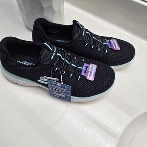 NEW Skechers Women's Black and Teal Sneakers - Size 8